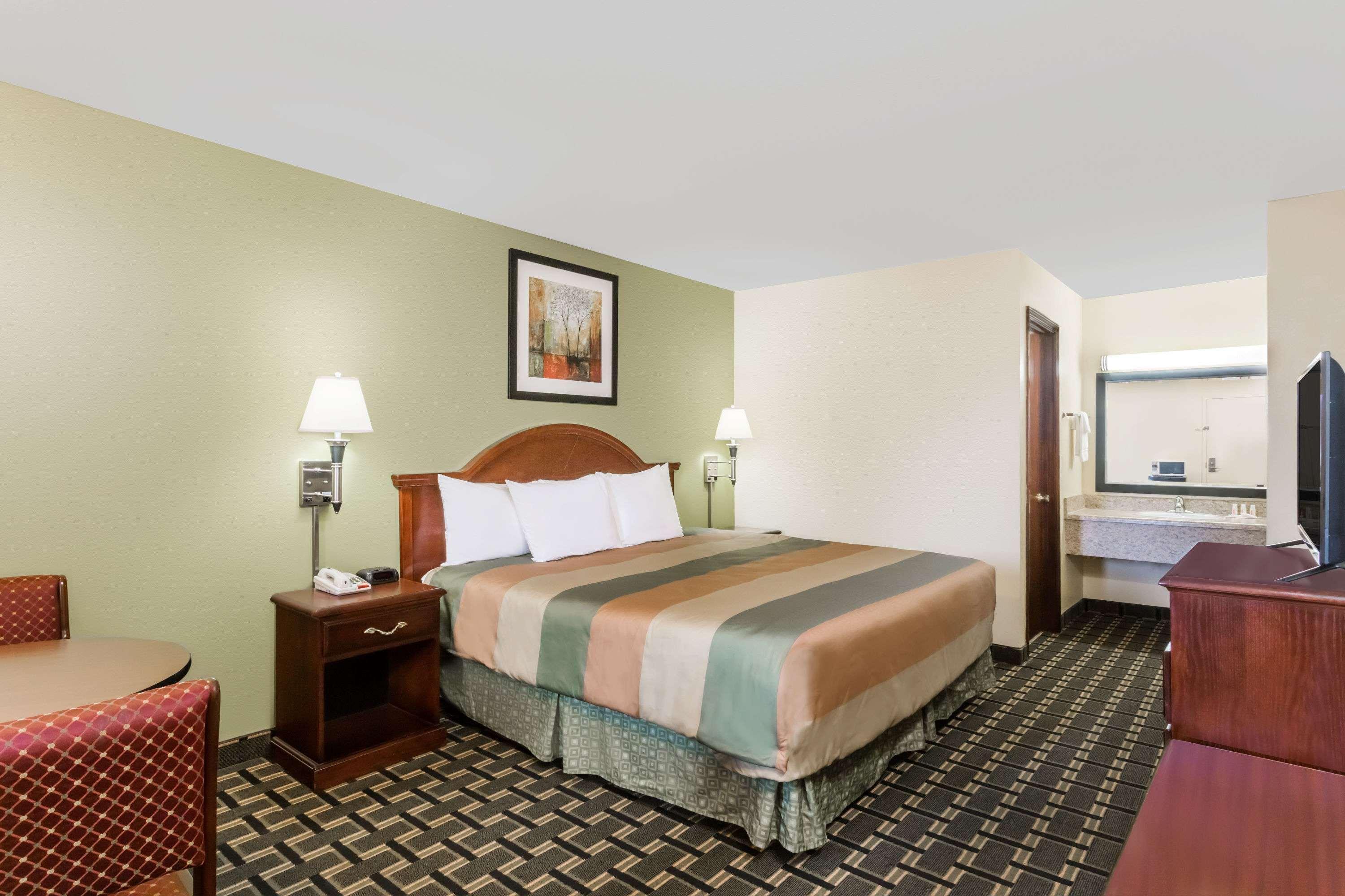 Days Inn Blakely Buitenkant foto